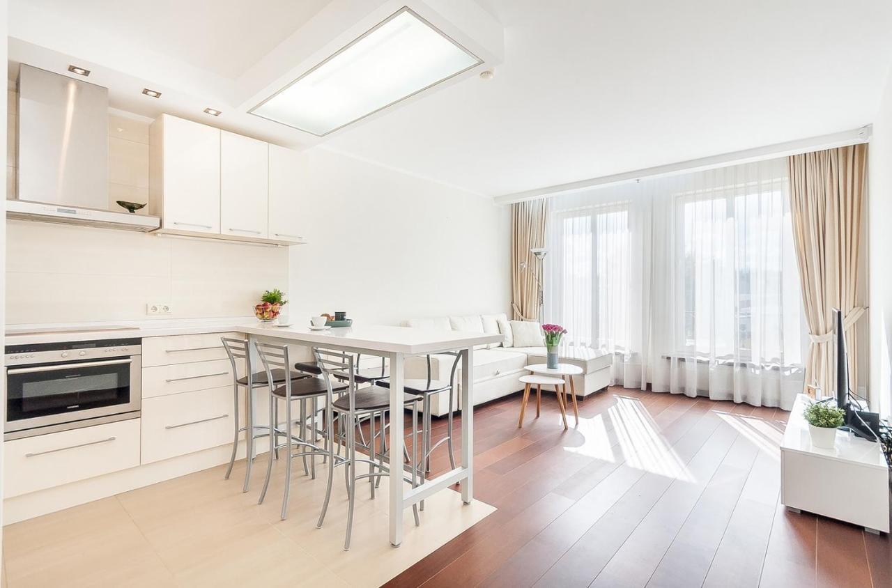 Central Apartment In Gedimino Av By Urban Rent 빌뉴스 외부 사진