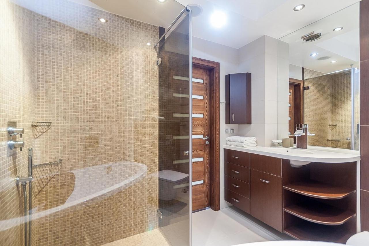 Central Apartment In Gedimino Av By Urban Rent 빌뉴스 외부 사진