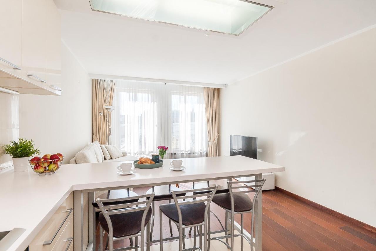 Central Apartment In Gedimino Av By Urban Rent 빌뉴스 외부 사진